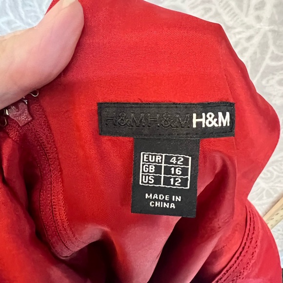 H&M RED DRESS DRESSY CLASSY MIDI APPLIQUÉ 12 L EUC - Picture 10 of 11